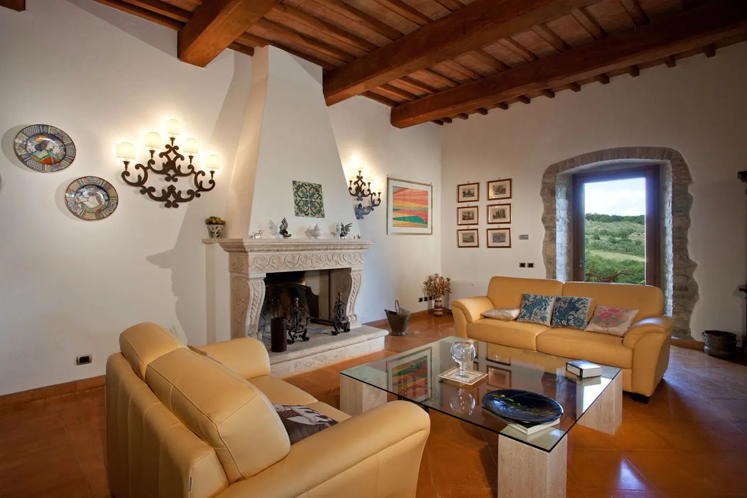 Casale grande — Caminetto