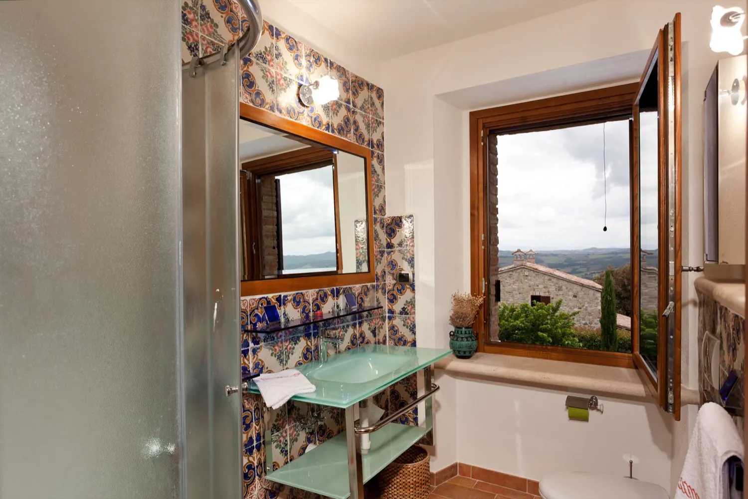 Casale grande — GV 3 (sala da bagno)